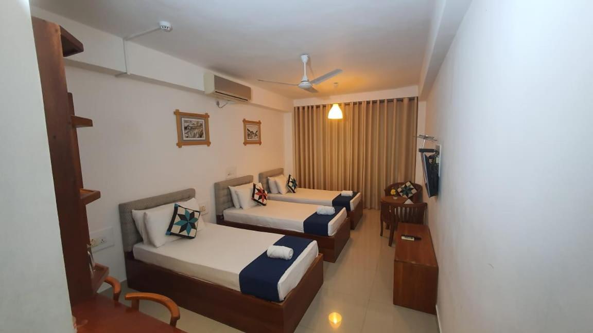 Hotel Sky View Grand Kandy Esterno foto