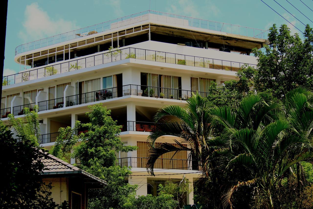 Hotel Sky View Grand Kandy Esterno foto