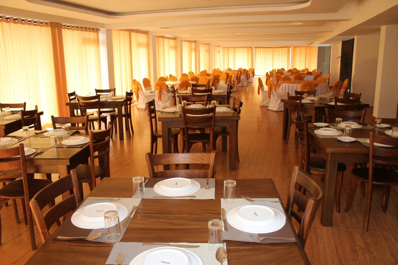 Hotel Sky View Grand Kandy Esterno foto