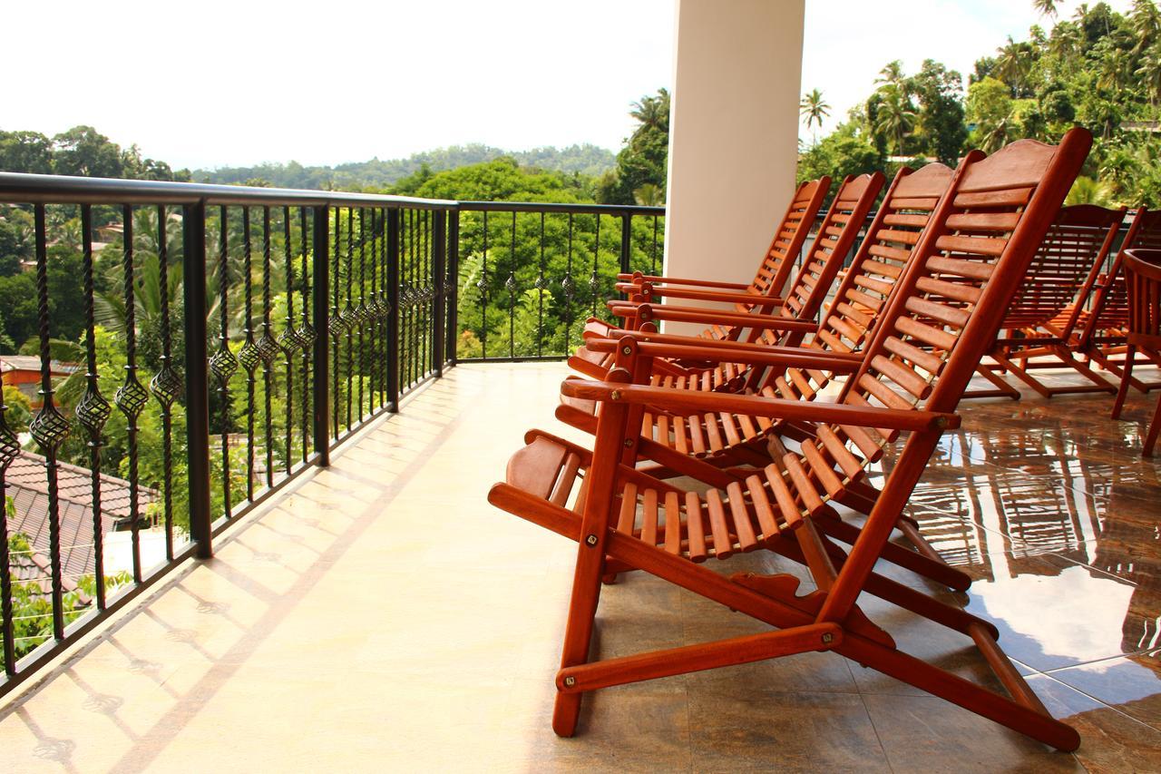 Hotel Sky View Grand Kandy Esterno foto