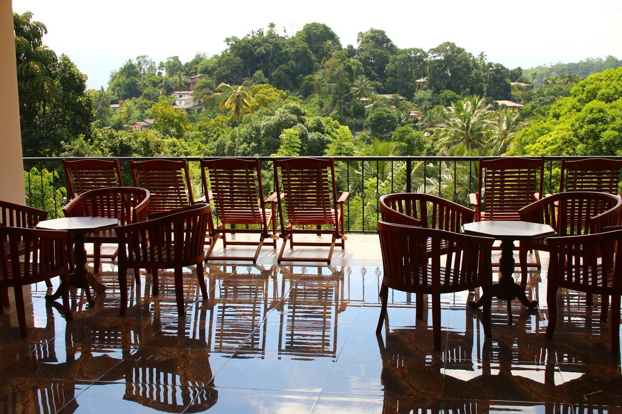 Hotel Sky View Grand Kandy Esterno foto