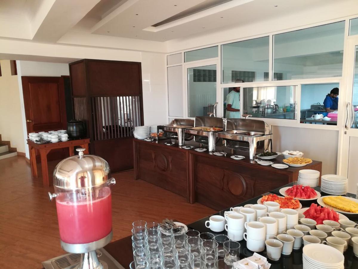 Hotel Sky View Grand Kandy Esterno foto